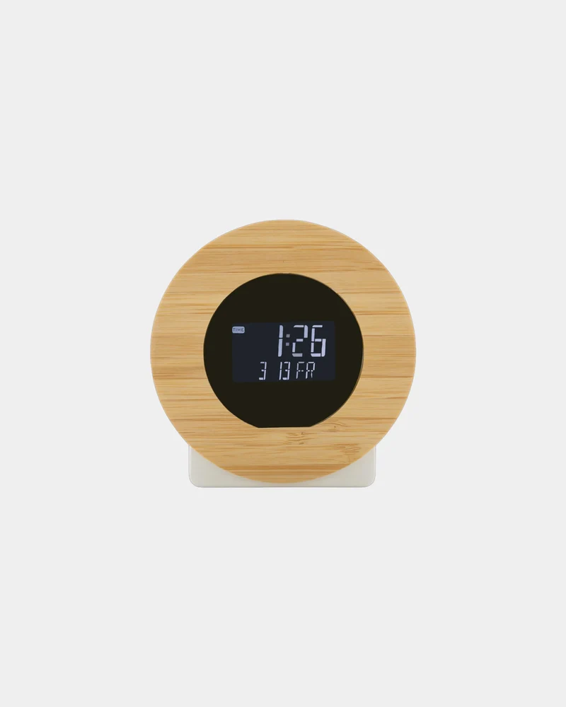 Horloge bureau en bambou et plastique recyclé à personnaliser