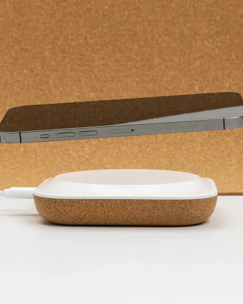 Chargeur sans fil 10W en plastique recyclé à personnaliser
