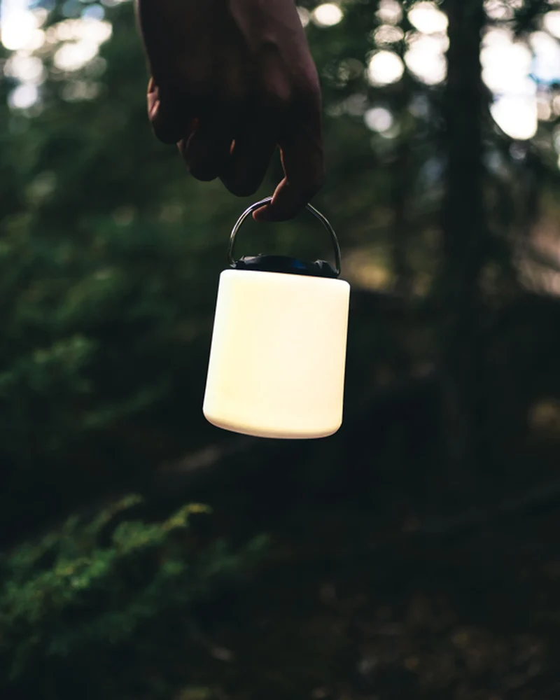 Lampe de table en plastique recyclé IPX4 à personnaliser