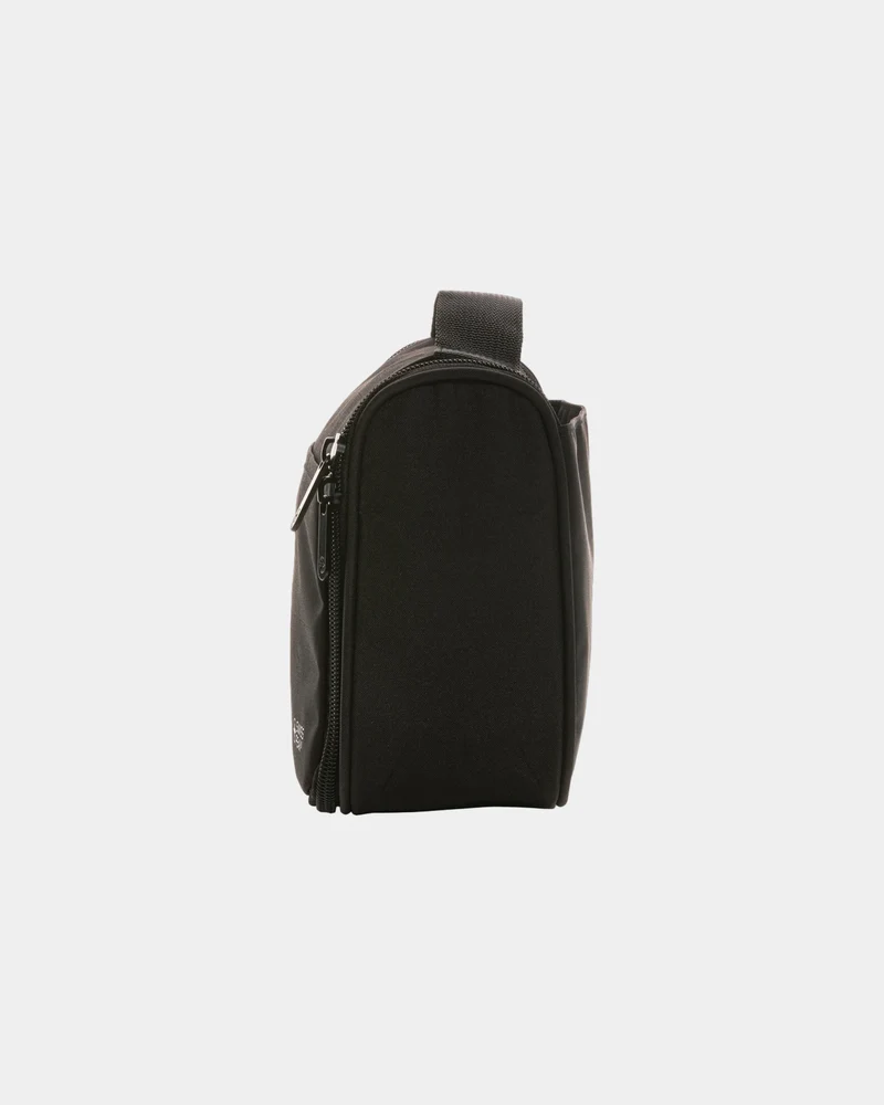 Trousse de toilette recyclée AWARE™ à personnaliser