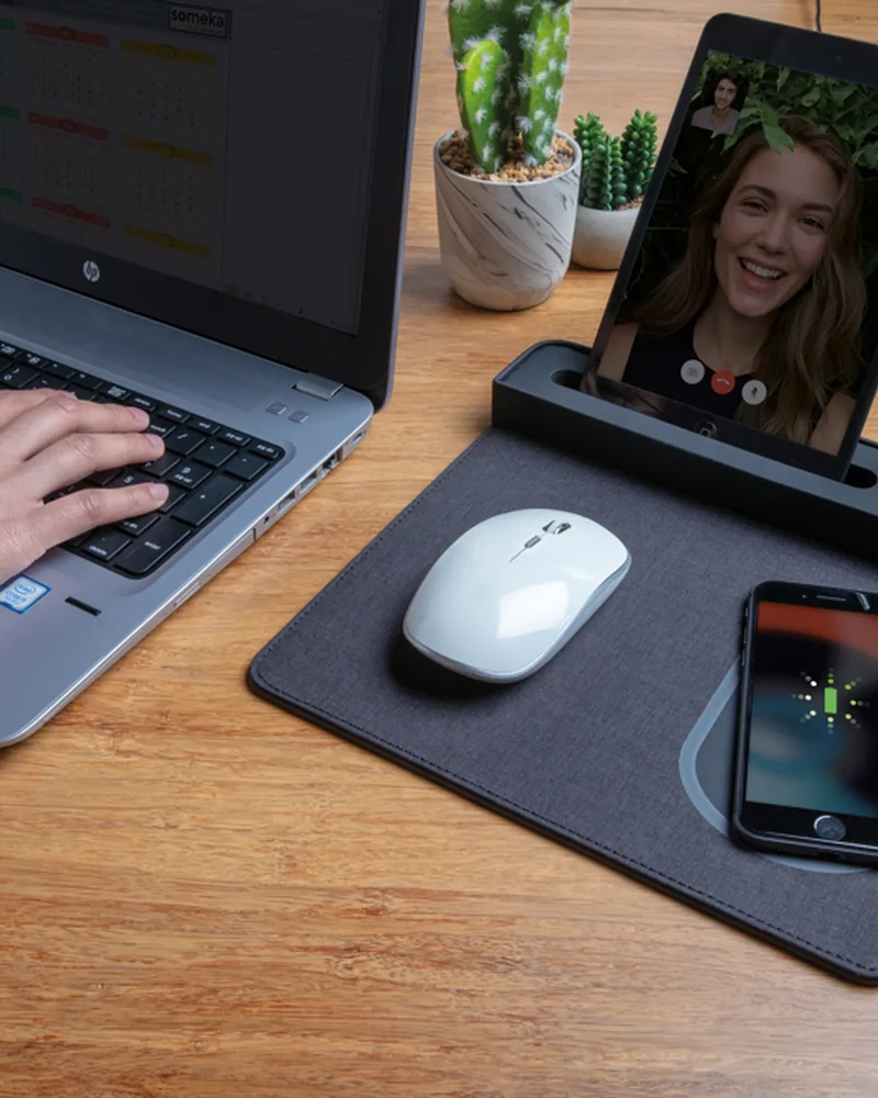 Tapis de souris technique avec chargeur sans fil à personnaliser