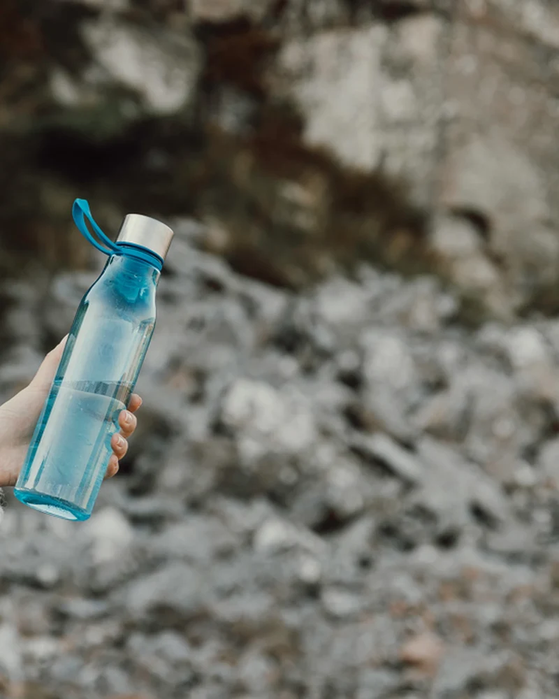 Bouteille d'eau RPET Vinga Lean 800ml à personnaliser