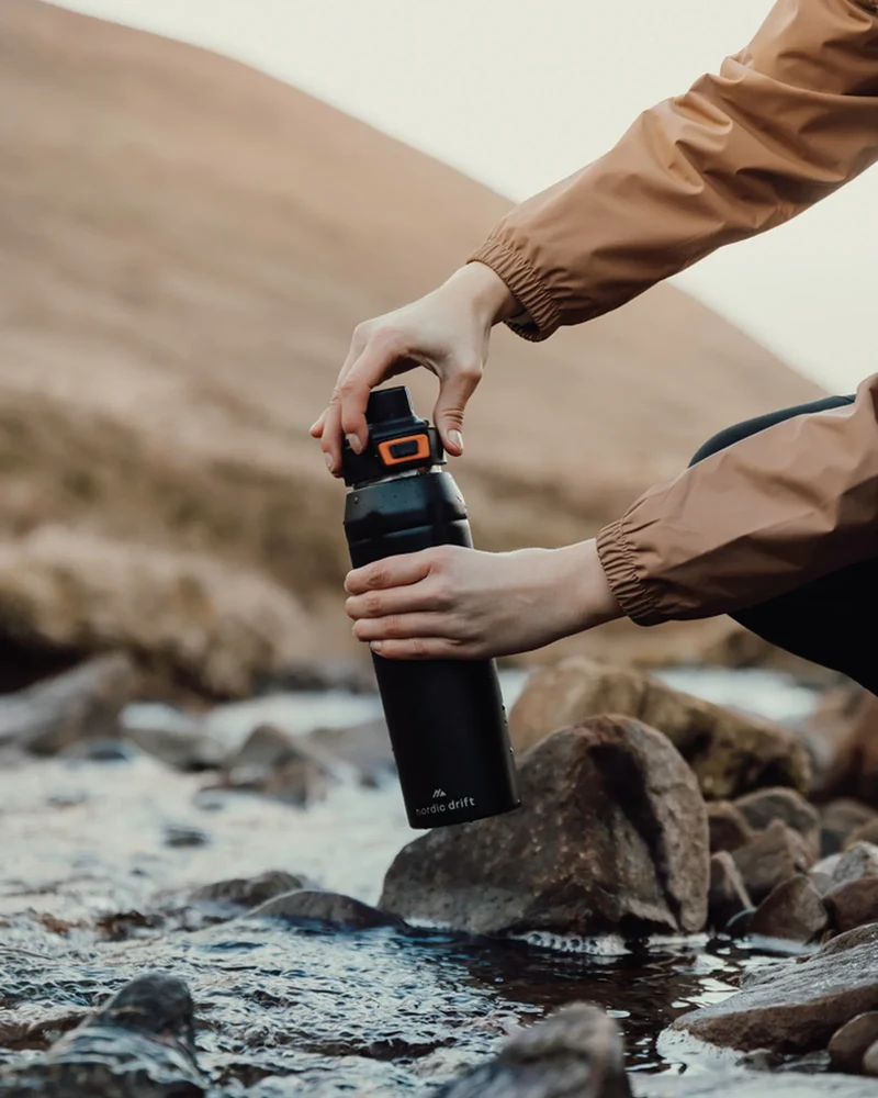 Bouteille isotherme acier recyclé Nordic Drift Trail à personnaliser