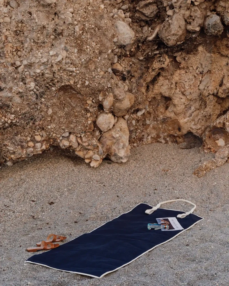 Tapis de plage recyclé Vinga Volonne 180 x 70 cm à personnaliser