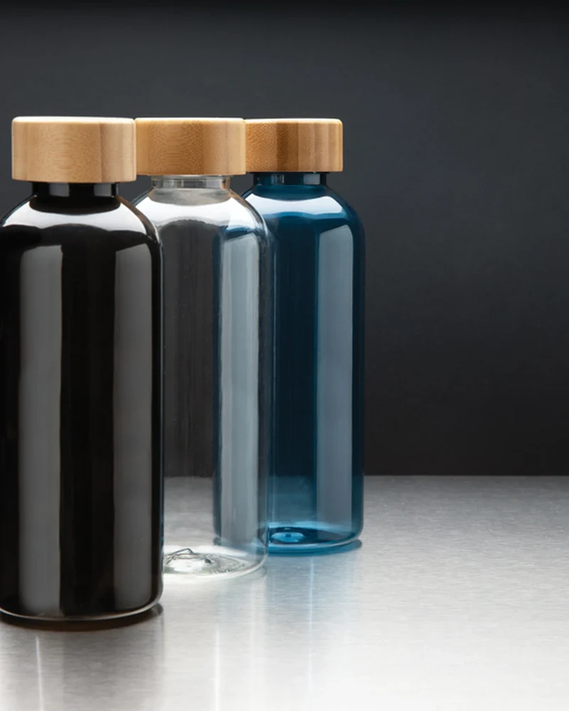 Bouteille rPET 600ml avec couvercle en bambou à personnaliser