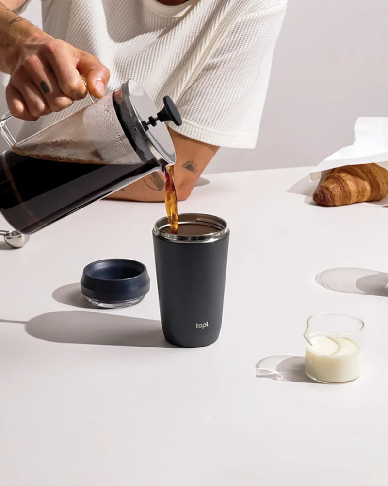Mug 354 ml avec couvercle 360 en acier recyclé à personnaliser
