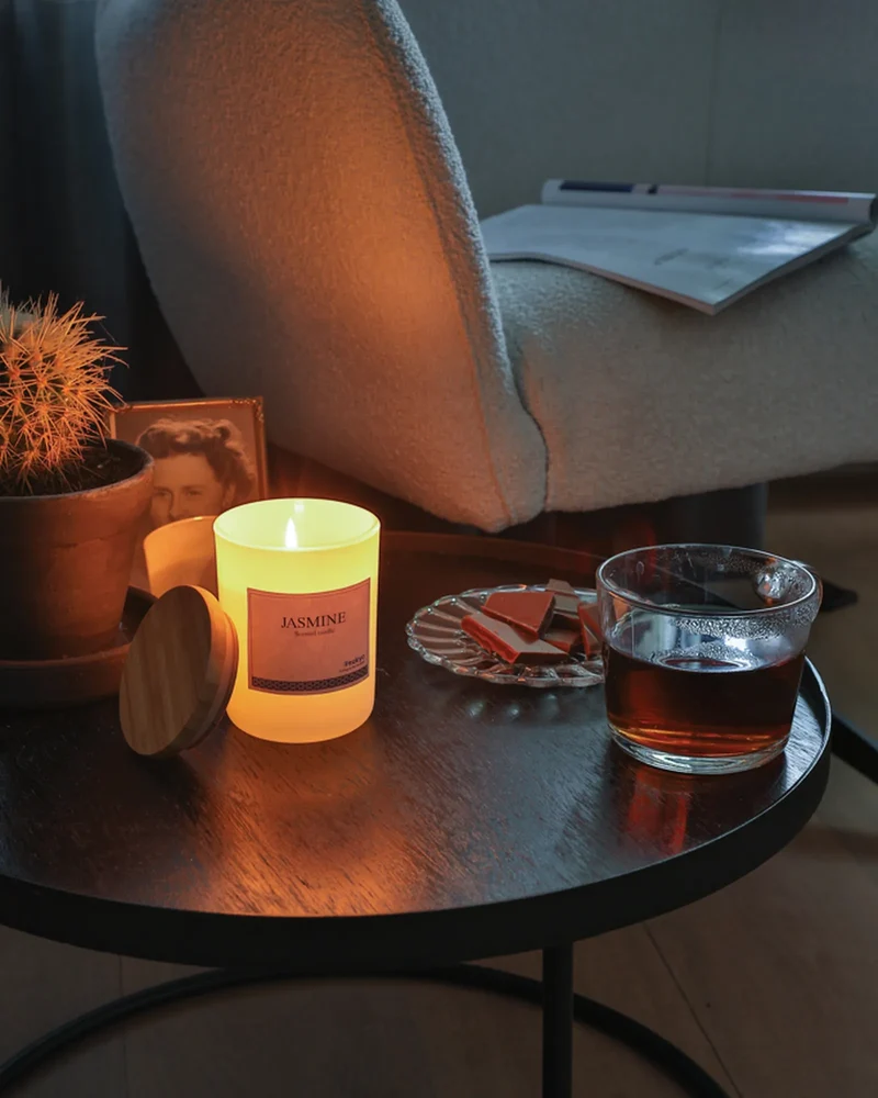 Bougie parfumée avec couvercle en bambou Ukiyo à personnaliser