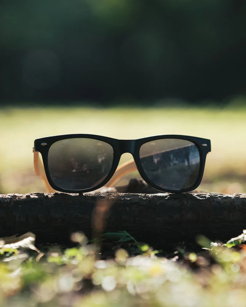 Lunettes de soleil en bambou et plastique recyclé à personnaliser