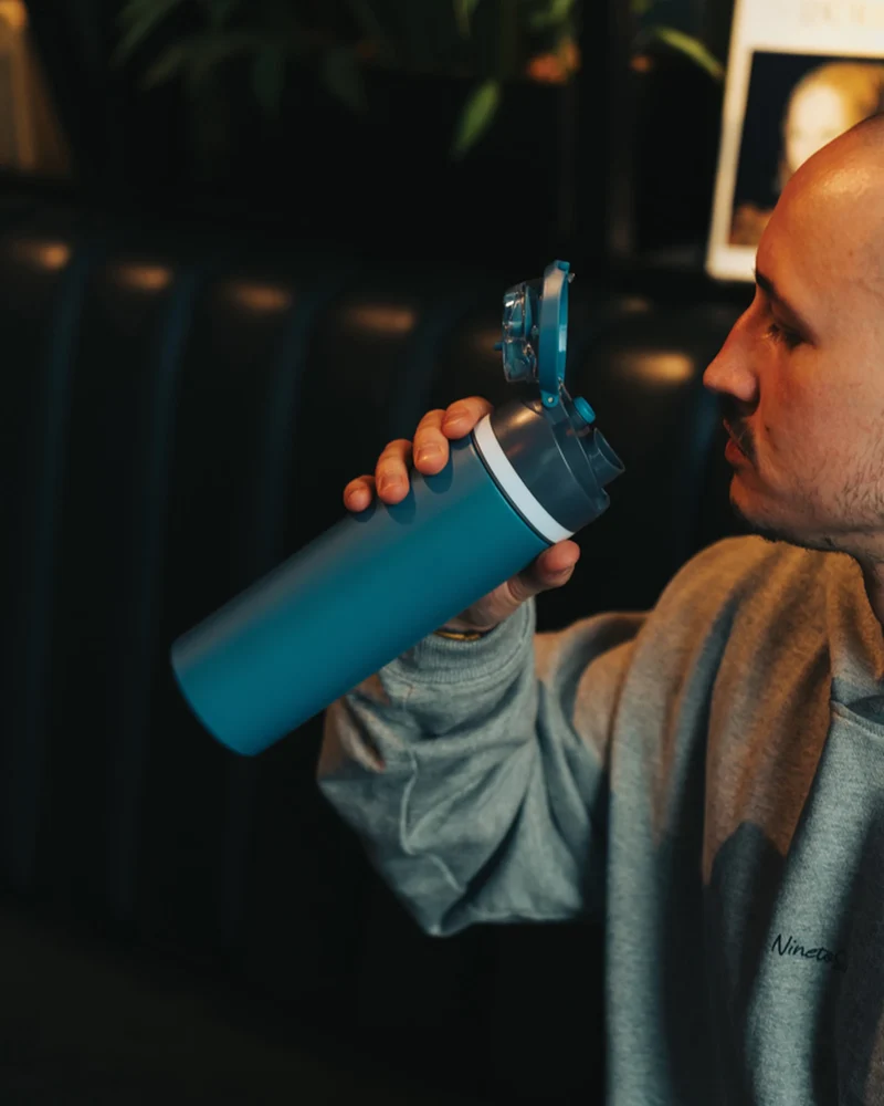 Bouteille étanche acier recyclé 720ml Omni Sip à personnaliser