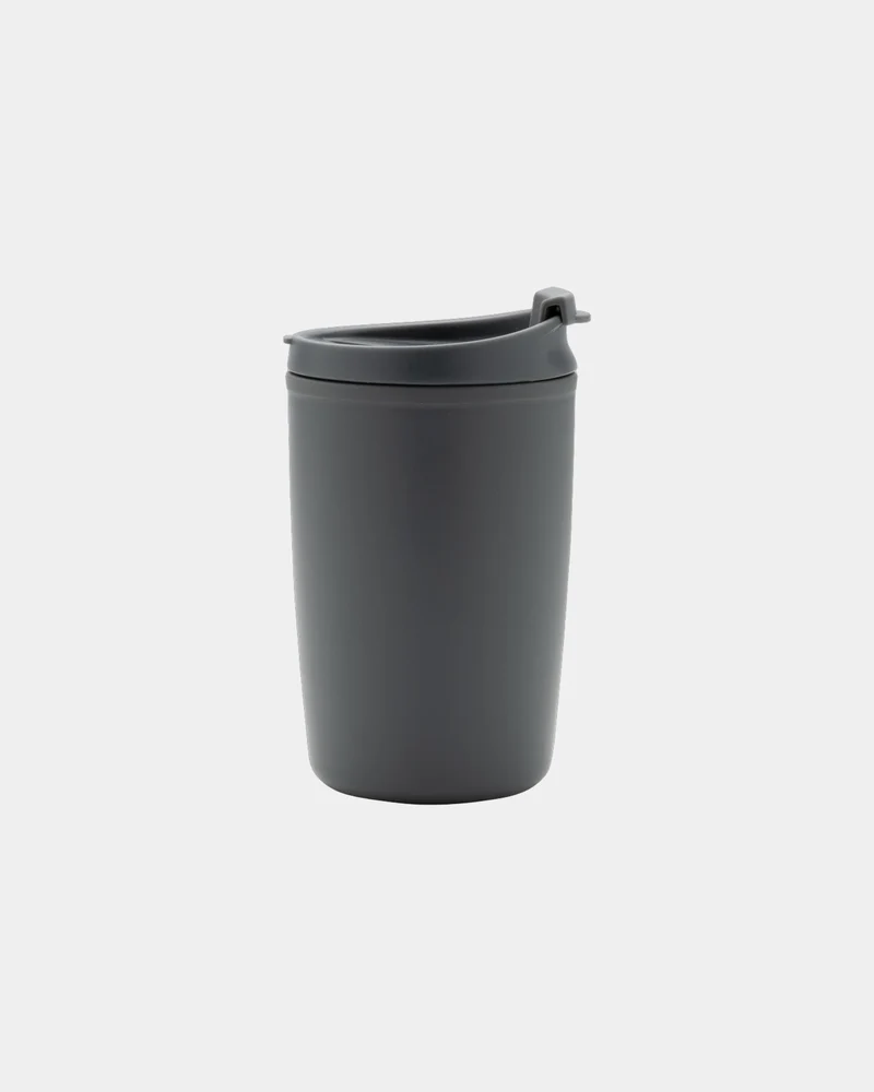 Mug PP recyclé GRS avec couvercle à bascule à personnaliser