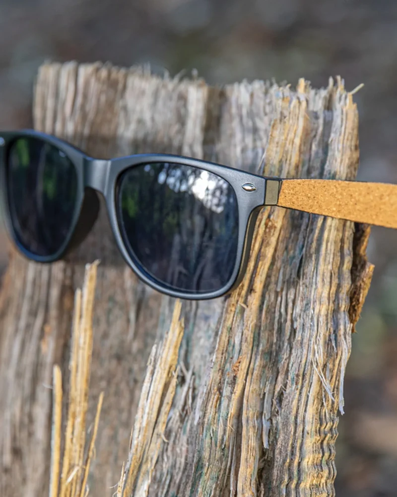 Lunettes de soleil PC recyclé GRS avec liège à personnaliser