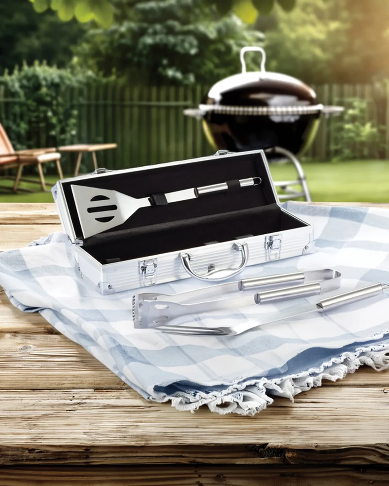 Set de 3 accessoires barbecue en coffret aluminium à personnaliser