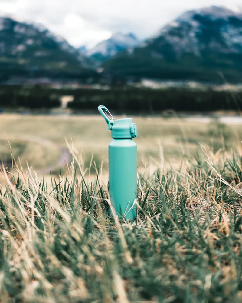 Bouteille d'eau acier recyclé 600ml à personnaliser