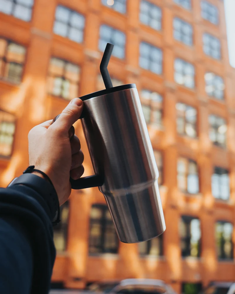 Mug isotherme acier inoxydable recyclé 900ml à personnaliser