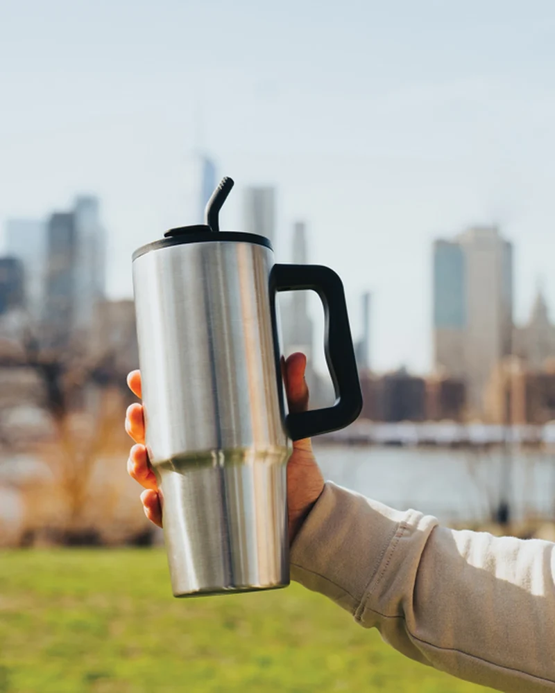 Mug isotherme acier inoxydable recyclé 900ml à personnaliser