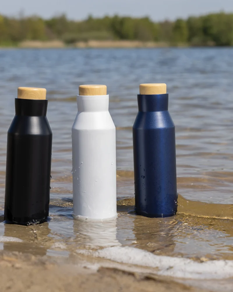 Bouteille isotherme acier inoxydable recyclé 600ml à personnaliser