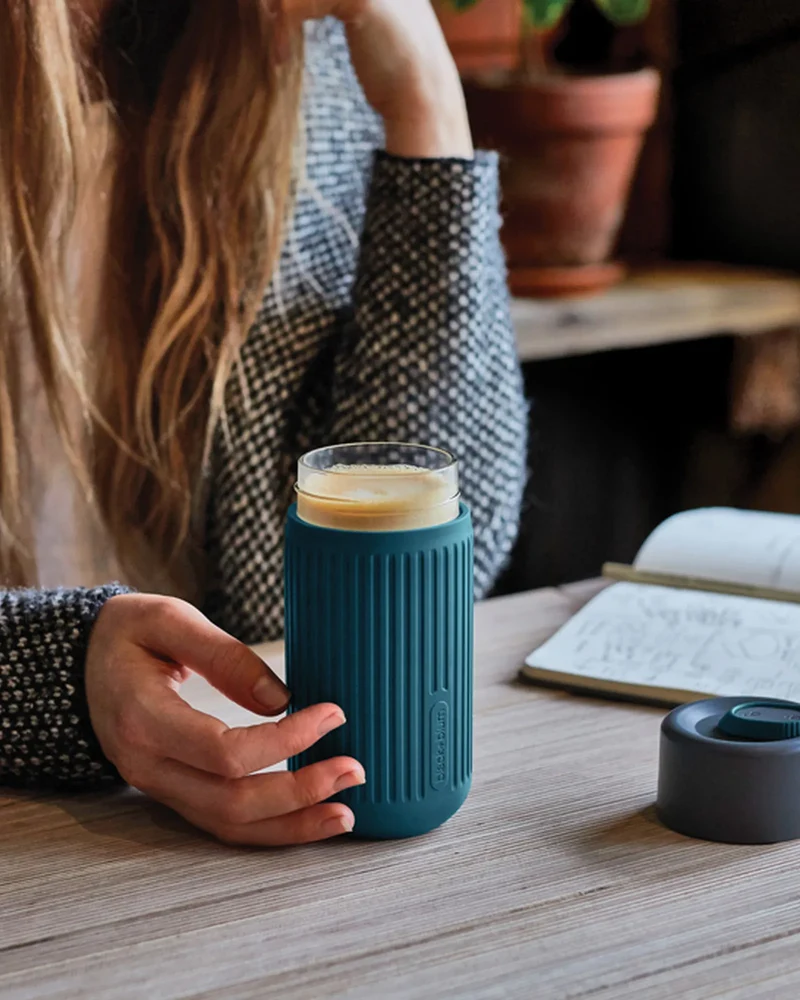 Tasse de voyage en verre 340ml Black + Blum à personnaliser