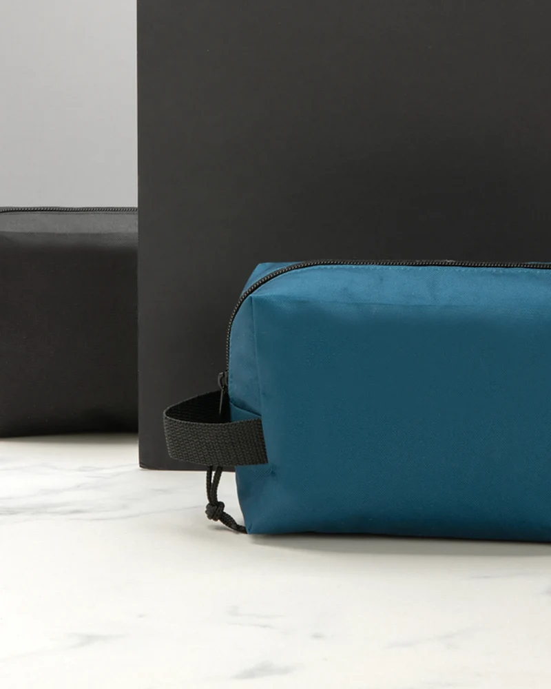 Trousse de toilette rPET Impact AWARE™ à personnaliser