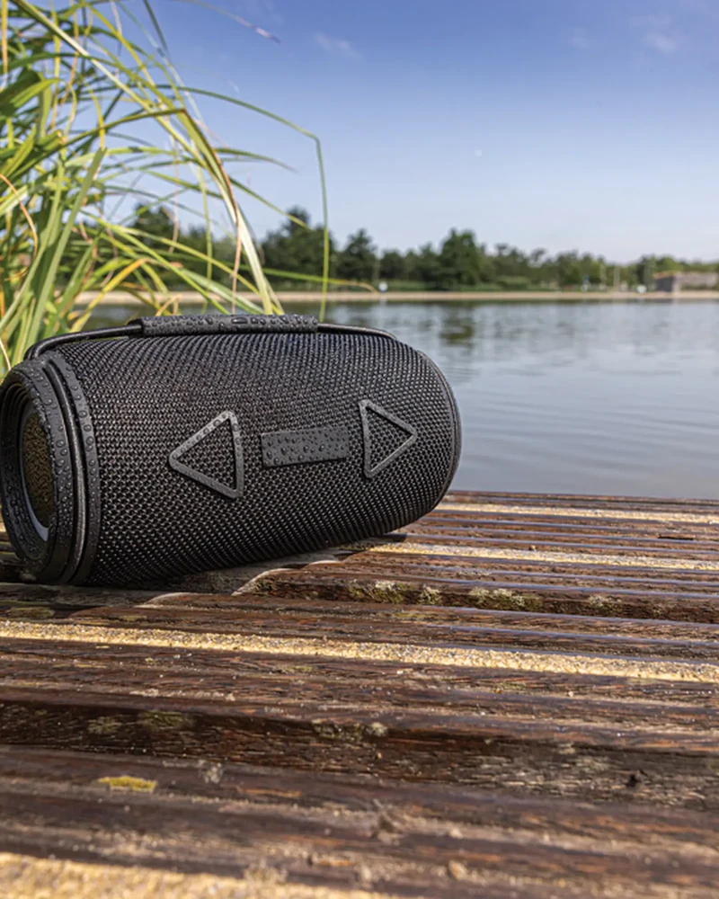 Enceinte étanche IPX4 plastique recyclé 16W à personnaliser