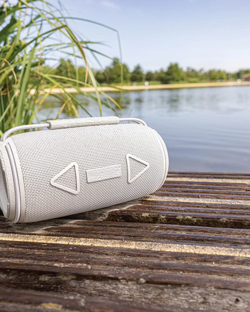 Enceinte étanche IPX4 plastique recyclé 16W à personnaliser
