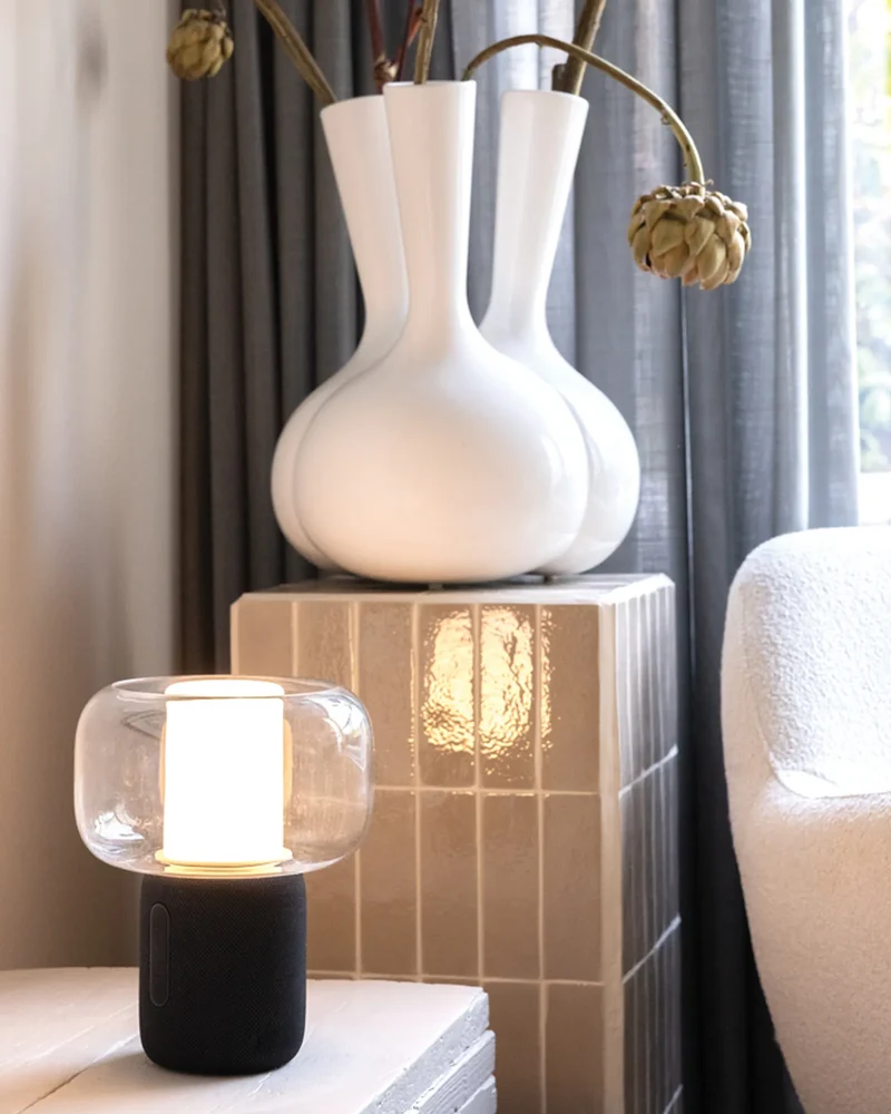 Lampe haut-parleur 10W en plastique recyclé à personnaliser