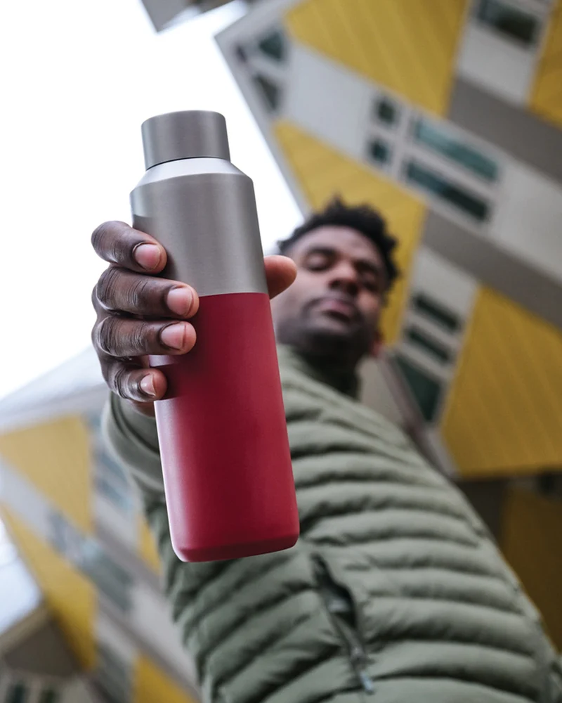 Bouteille d'eau acier recyclé 600ml à personnaliser