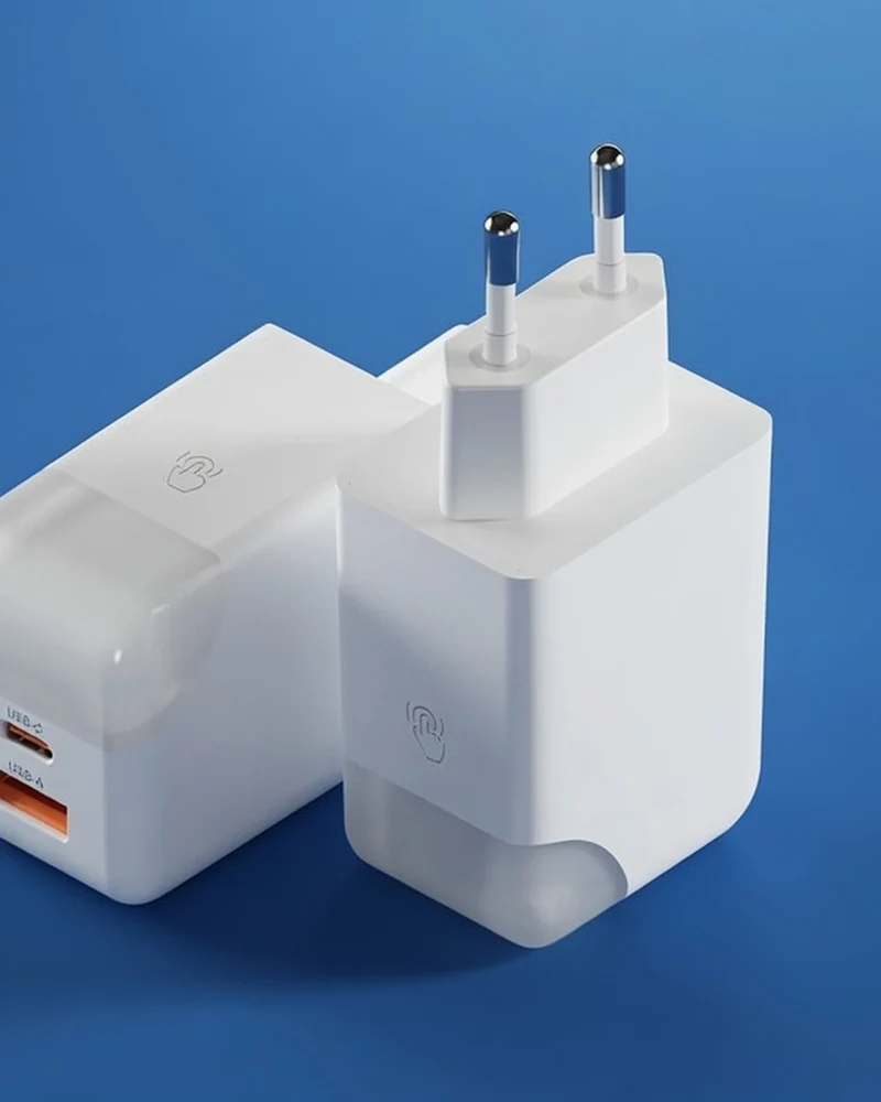 Adaptateur secteur double ports USB C et A 65W à personnaliser