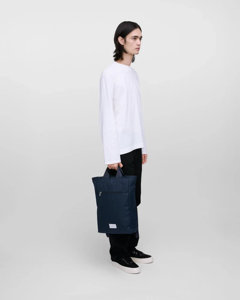 Sac à dos polyester recyclé Sandqvist Ground à personnaliser
