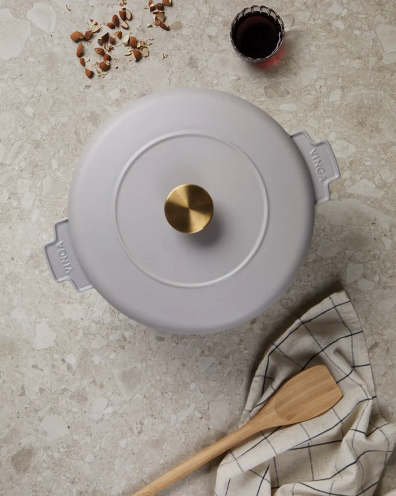 Cocotte en fonte Vinga Monte Heritage 5.5 L à personnaliser