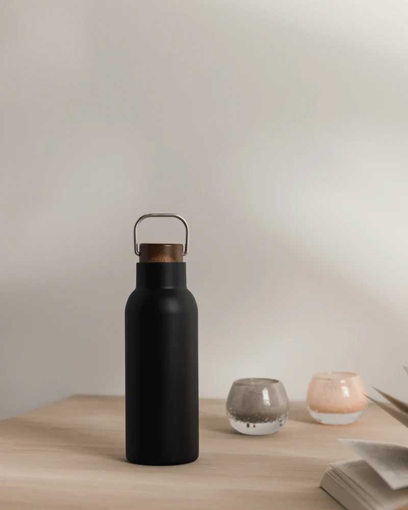Bouteille isotherme acier recyclé Vinga Ciro 580 ml à personnaliser