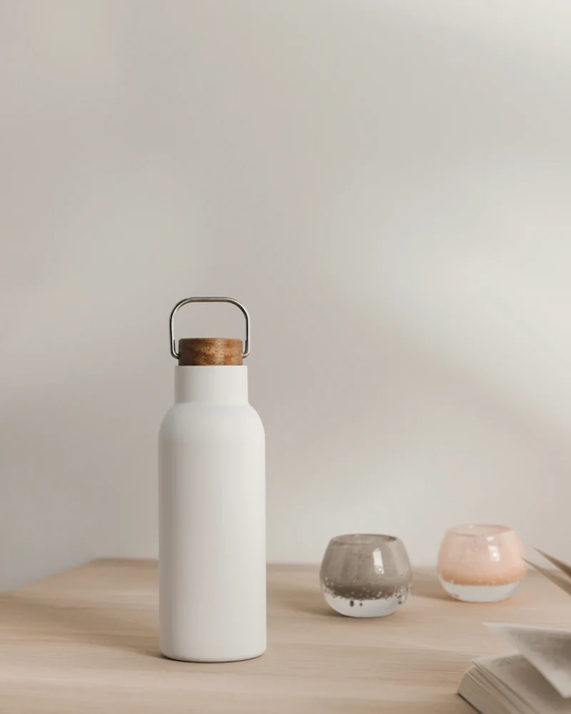 Bouteille isotherme acier recyclé Vinga Ciro 580 ml à personnaliser
