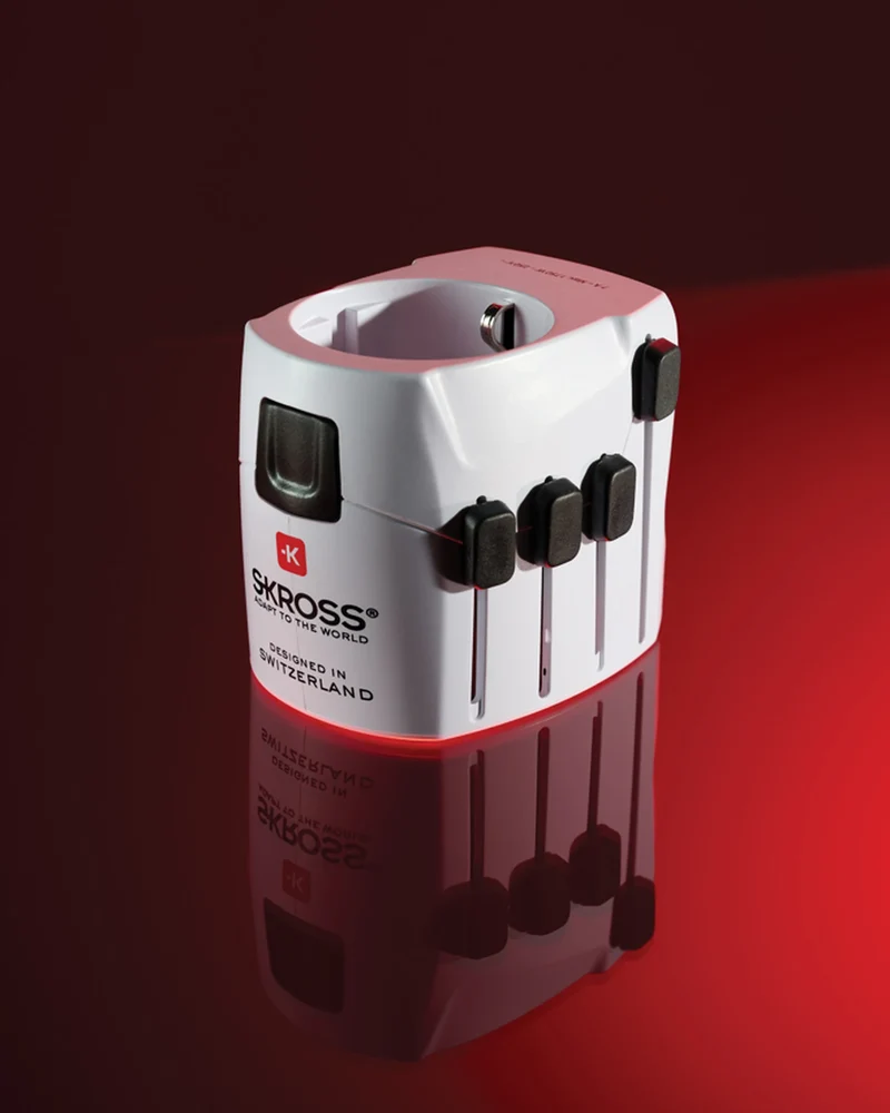 Adaptateur de voyage PC Skross Pro à personnaliser