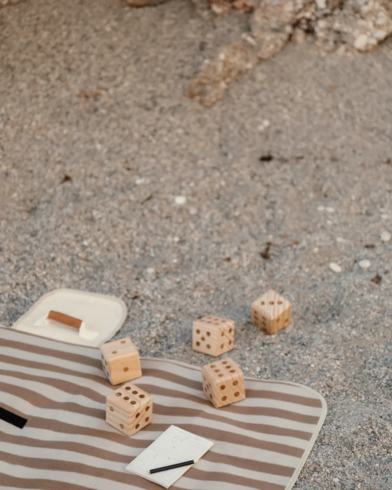 Jeu de dés en bois FSC Vinga à personnaliser